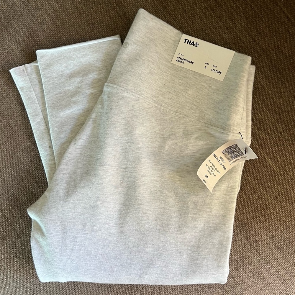 NWT ARITZIA TNA hold-it low-rise legging